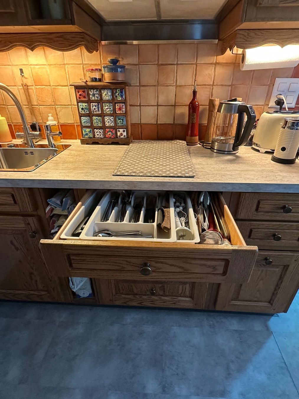 V-Zug Cucine complete: Küche zu verschenken – Usato da Wildberg venduto da TradeMe 9