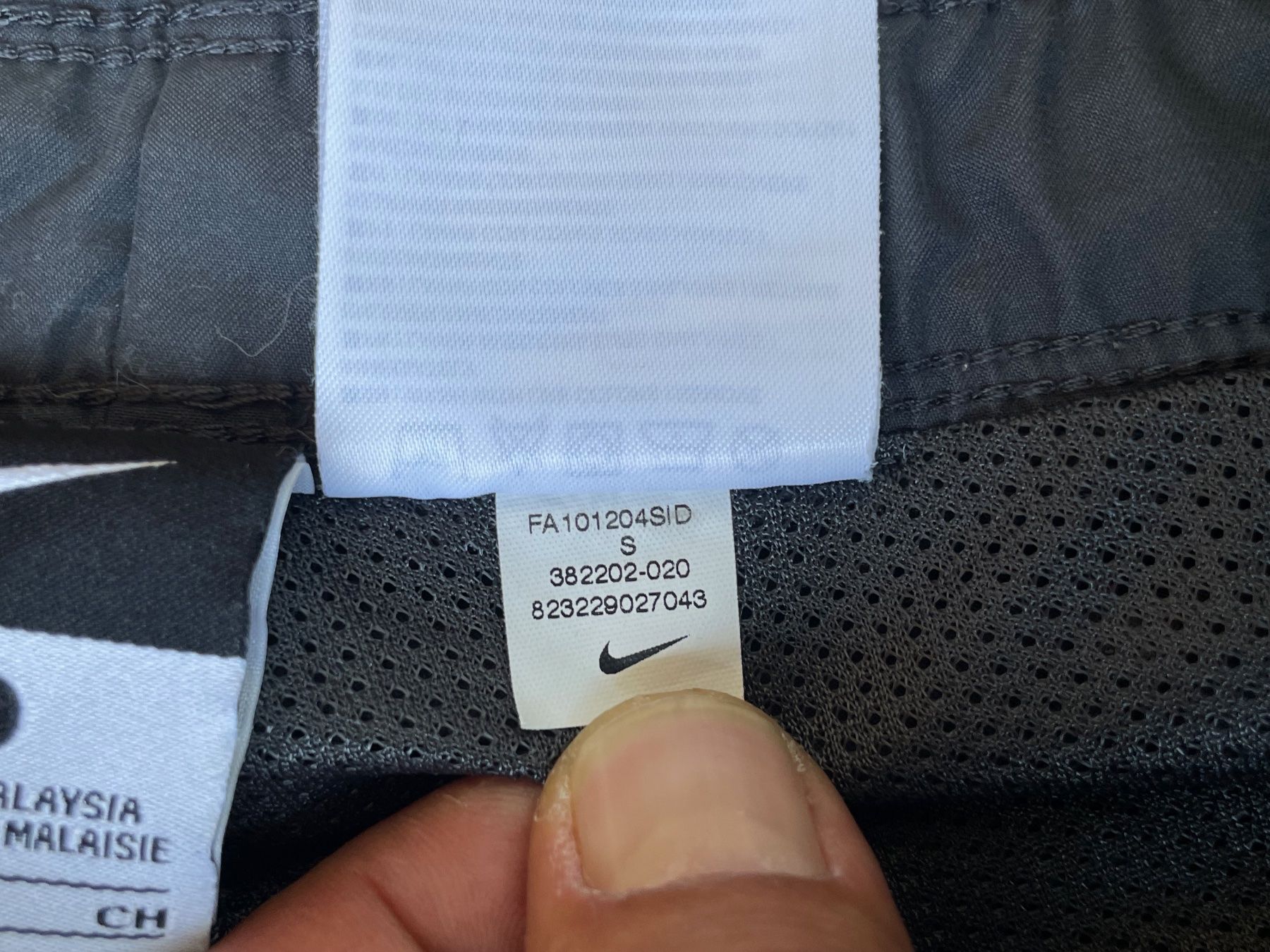 Nike Pantaloni: 2010 Nike Pant sz S – Usato da Zürich venduto da le_souk 5