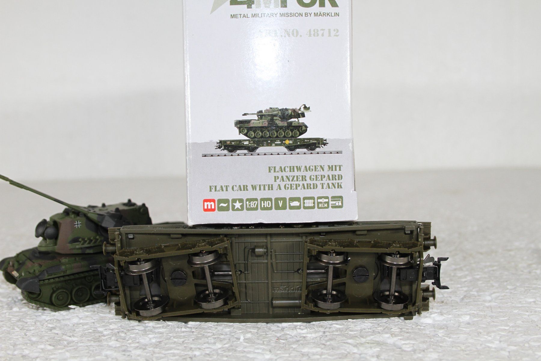 Märklin Modellini di ferrovie: Märklin 48712 Flachwagen mit Panzer Gepard – Usato da Triesen venduto da cor_62ts 9