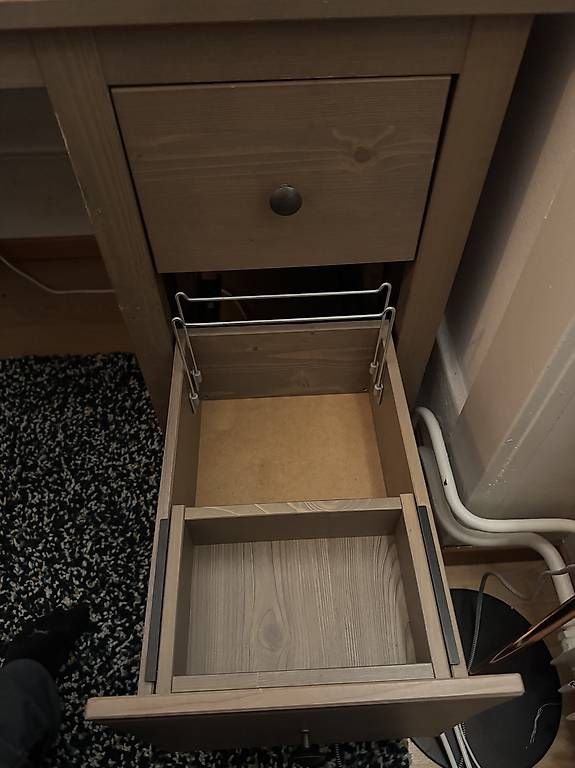 Scrivanie: Ikea Hemnes Schreibtisch  – Usato da Wallisellen venduto da celindli11 2