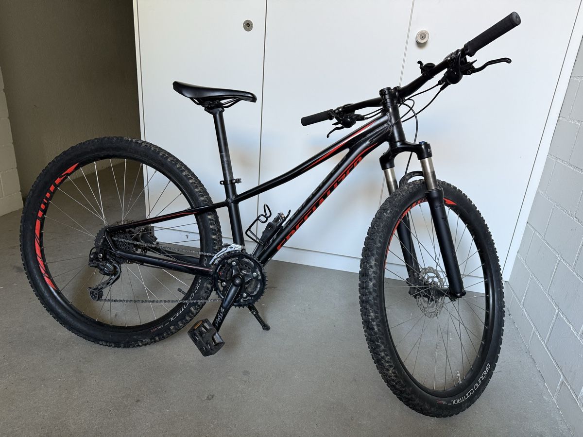 Specialized Velos: Specialized Pitch Men Mountainbike – Gebraucht aus Ehrendingen von  2