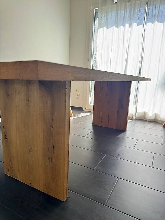 Tavoli: Massiver Eichen-Esstisch 240 cm | Rustikal Zeitlos – Usato da Jona venduto da Betty010 3