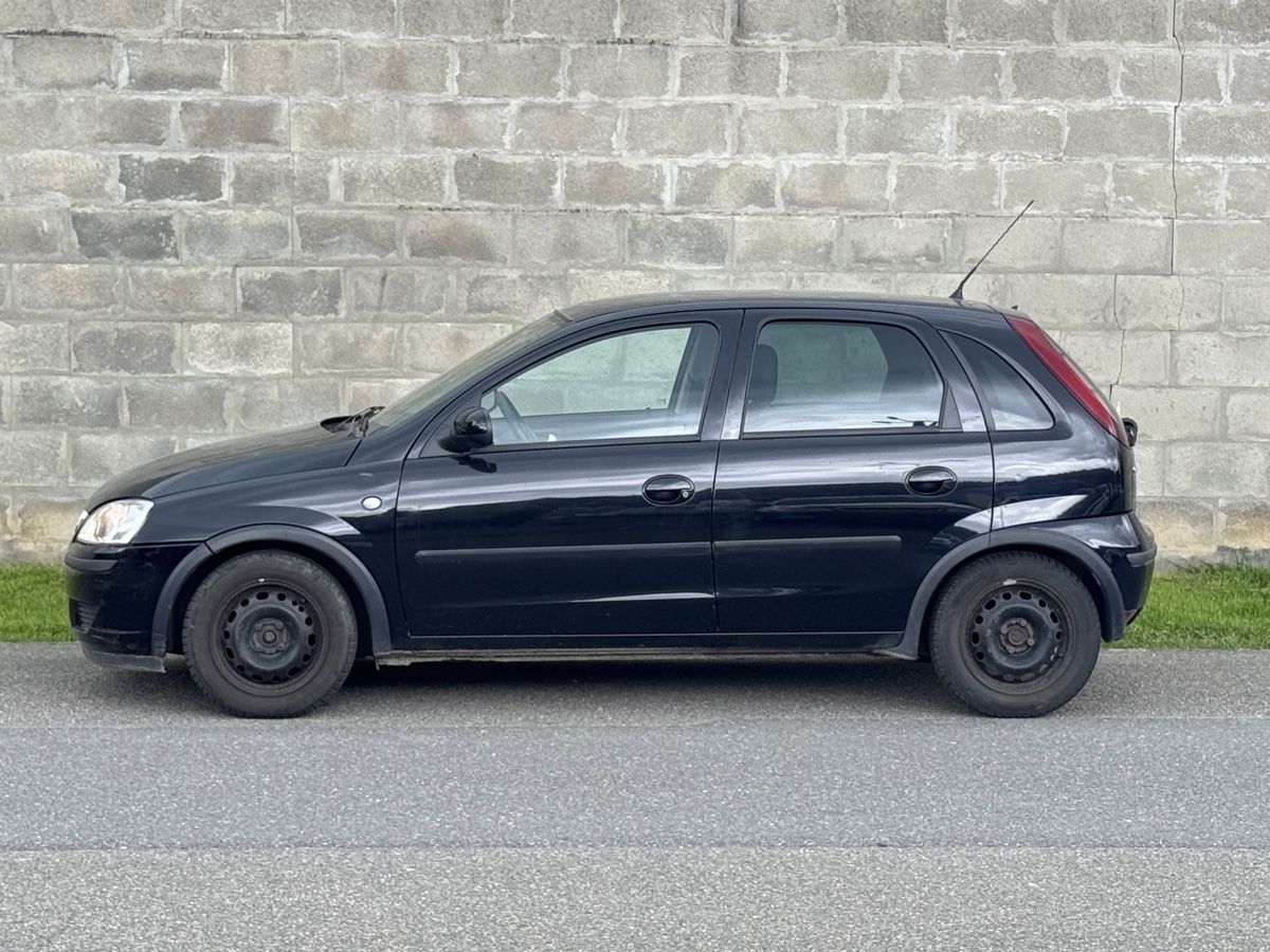 Opel Autos: Opel Corsa 1.2 – D'occasion à Oberentfelden par Blackrose75 1