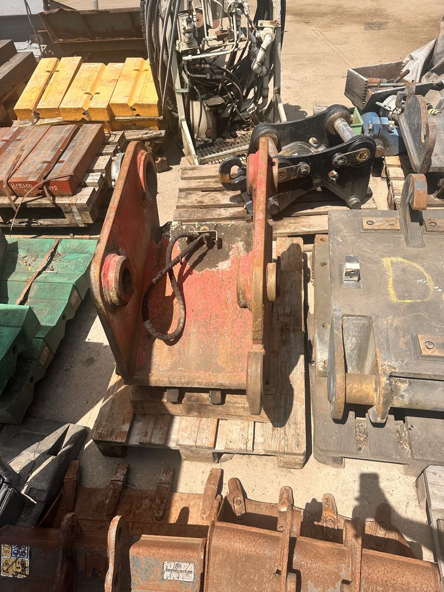 Escavatori: Bagger schnellwechsler , anbauplatte  – Usato da lyssach venduto da brax2019 5