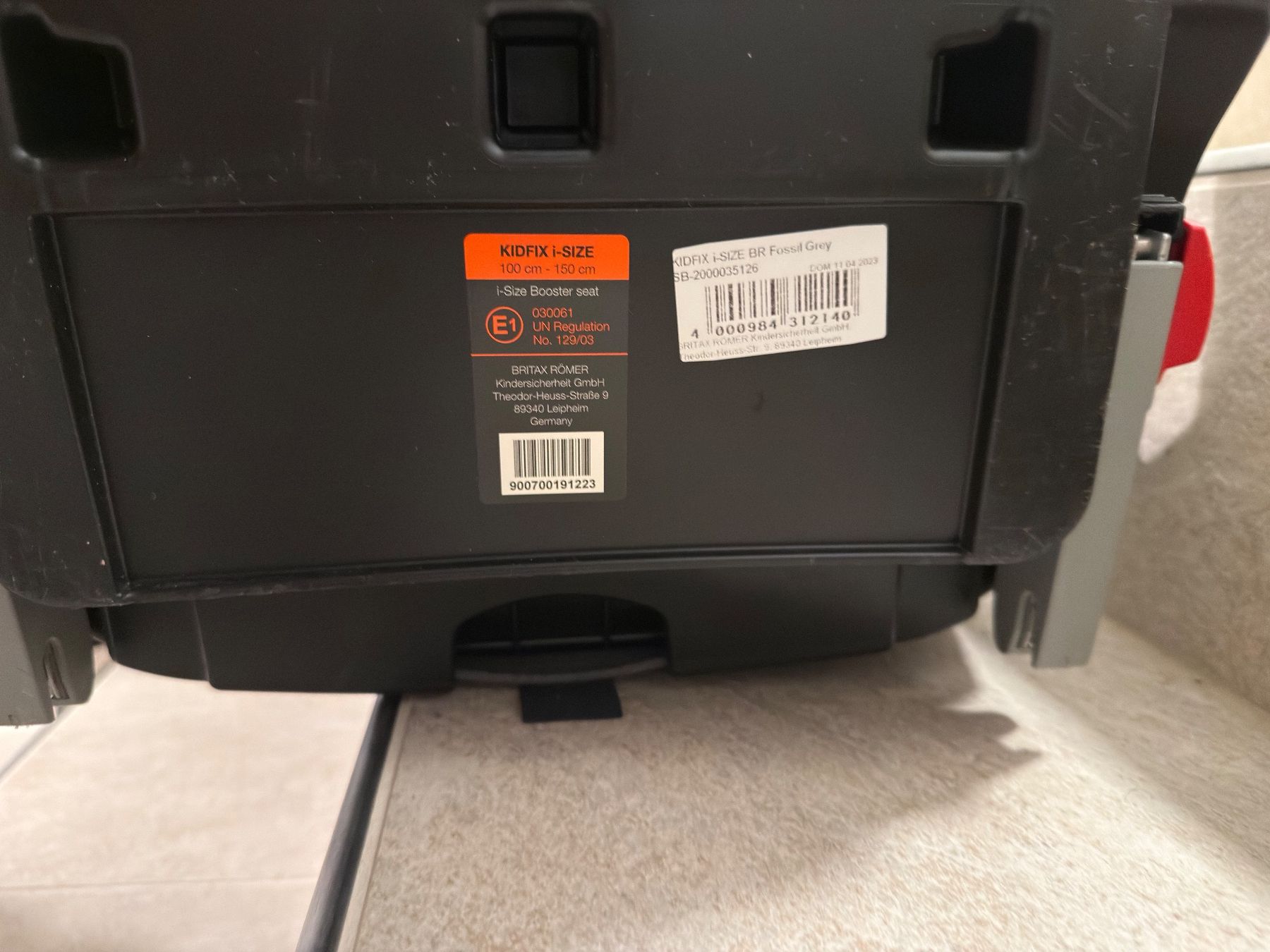 Britax Römer Auto-Kindersitze: Kindersitz Britax Römer Kidfix i-Size – Gebraucht aus Abtwil SG von akbones 2