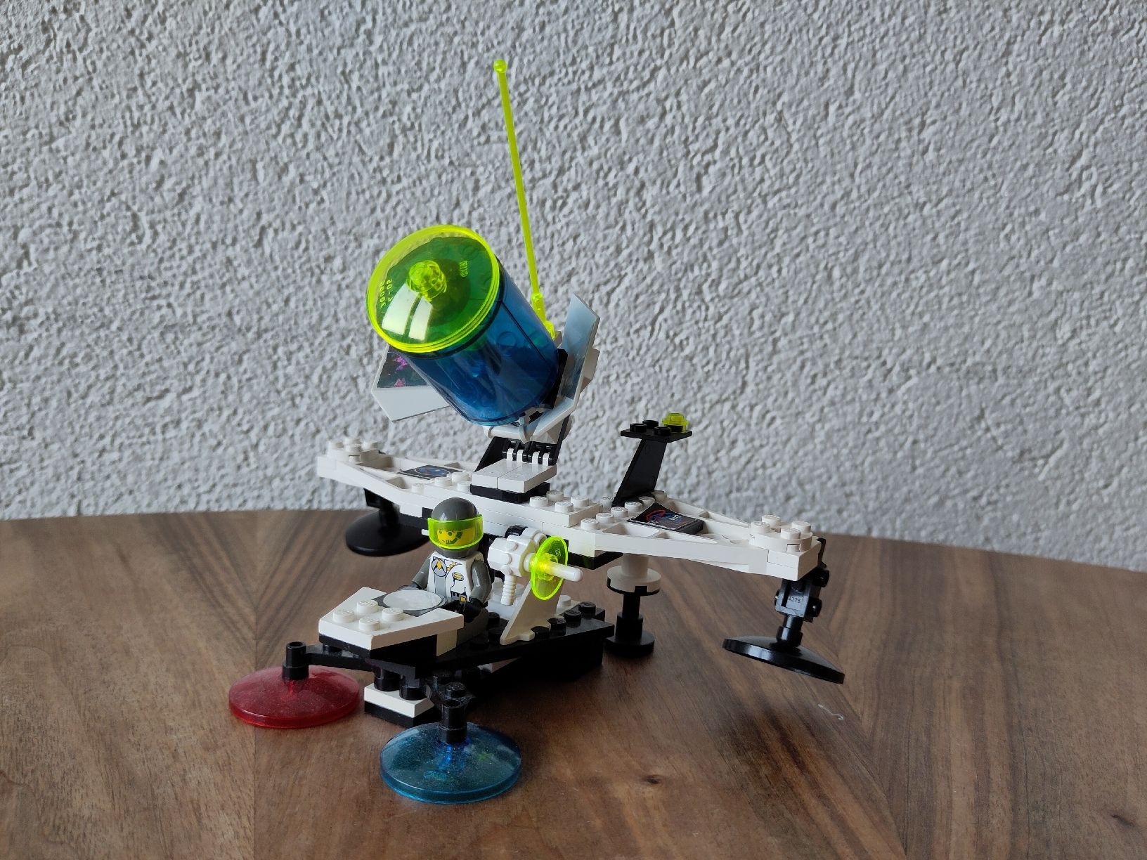 Lego Kit di costruzioni: Ensemble de Lego vintage explorateurs de l'espace – Usato da Bern venduto da div_5c6j 2