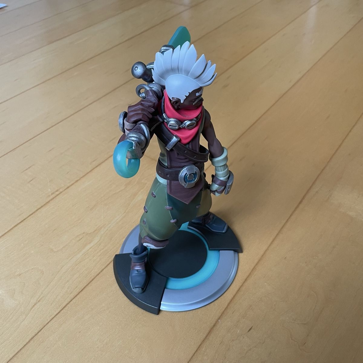 Statuette: Statue "Ekko Unlocked" von Riot Games – Nuovo (secondo la descrizione) da Münchenstein venduto da Moosetashed 1