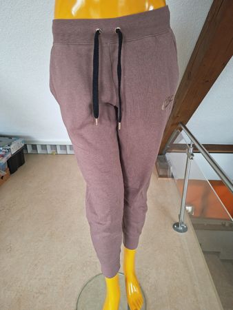 Nike Air Jogginghose Damen Grösse S - Bequeme Passform!