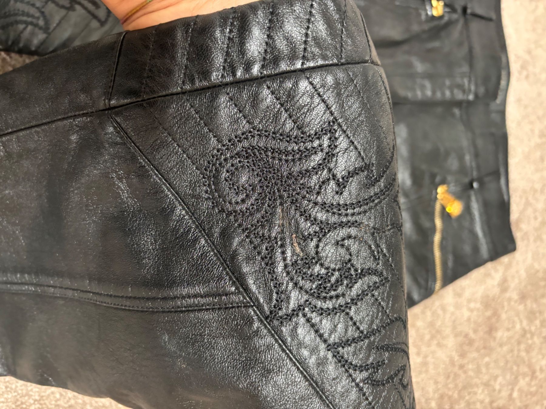 Versace Pantaloni: Versace Lederhose, neu, Gr.IT 42 – Nuovo (secondo la descrizione) da Zürich venduto da fab.gr 5