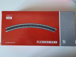 19 Stück gebogene R2
