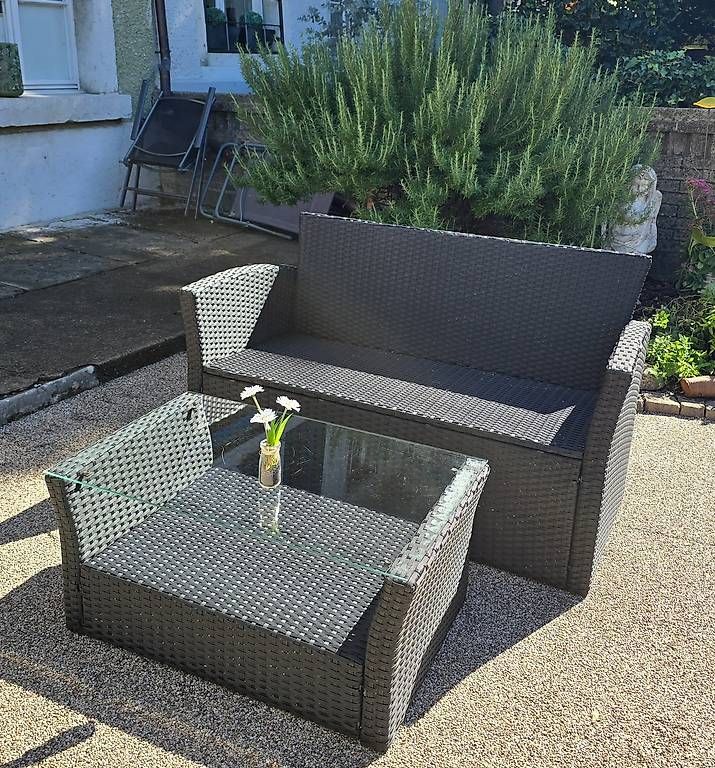 Sofas: Rattanlounge – D'occasion à Solothurn par Flausch1
