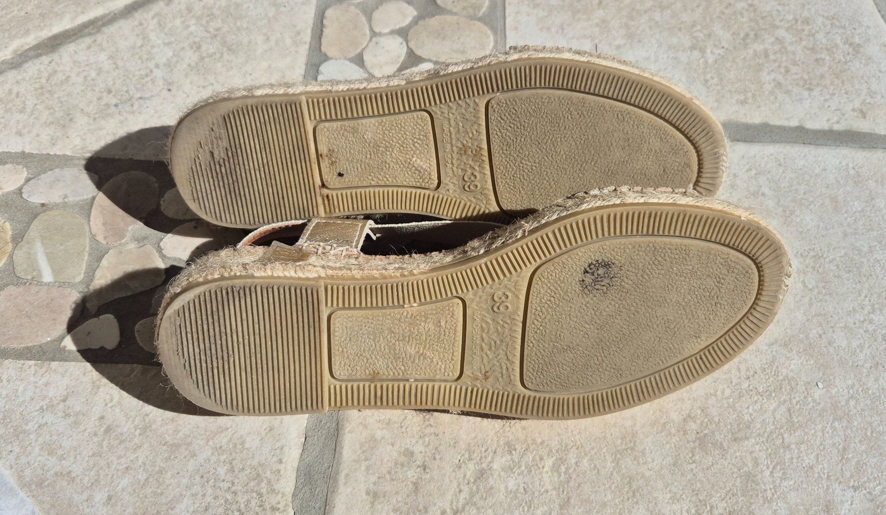 Scarpe da donna: Espadrilles Toni Pons cuir + empiècement élastique – Usato da Villars-sur-Glane venduto da Verocac 5