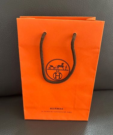 ❤️ HERMÈS Papiertasche