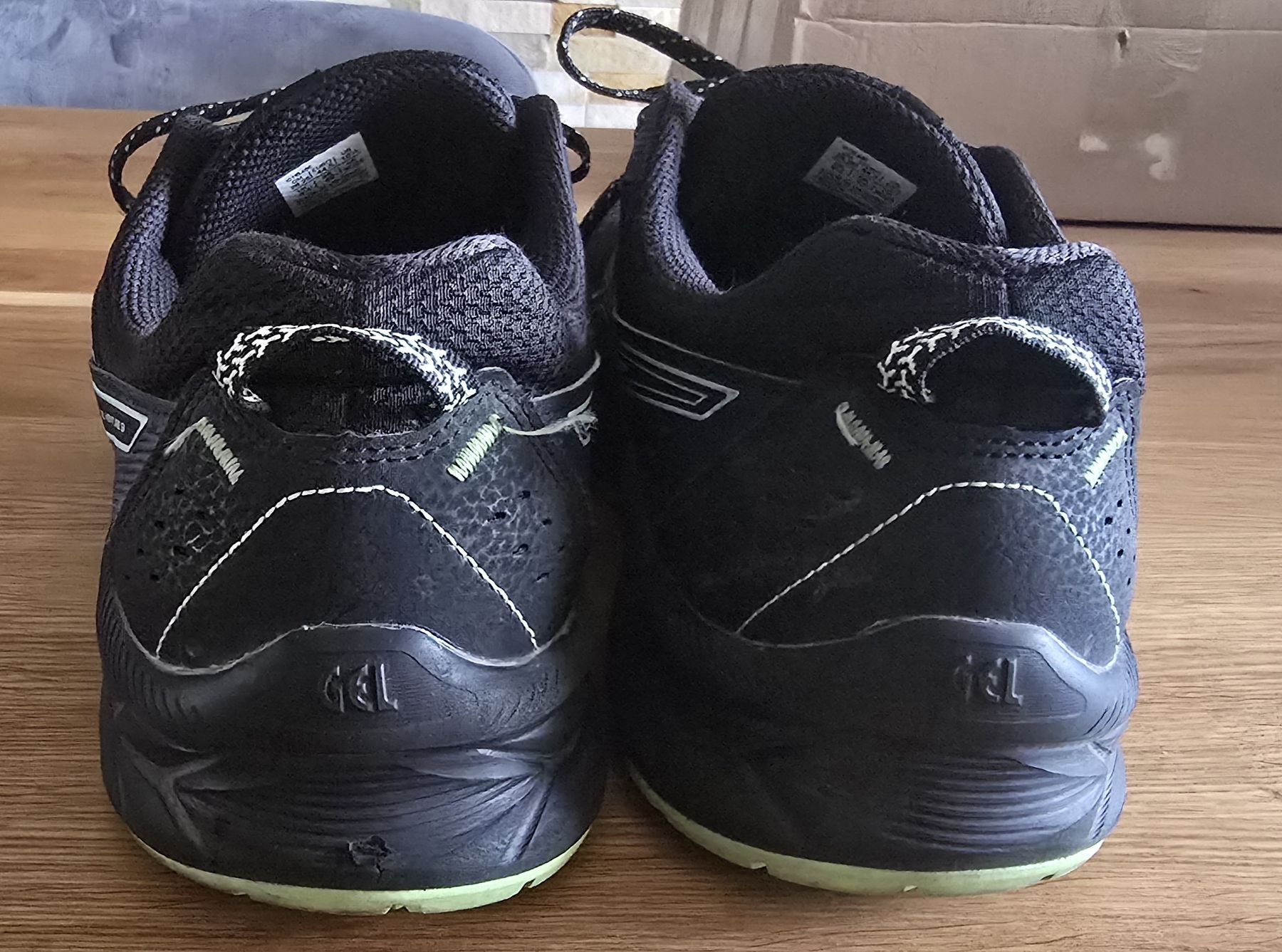 Asics Scarpe da uomo: ASICS Gel Venture 9 Grösse 44.5 – Usato da HORN venduto da Beat2fast4you 1