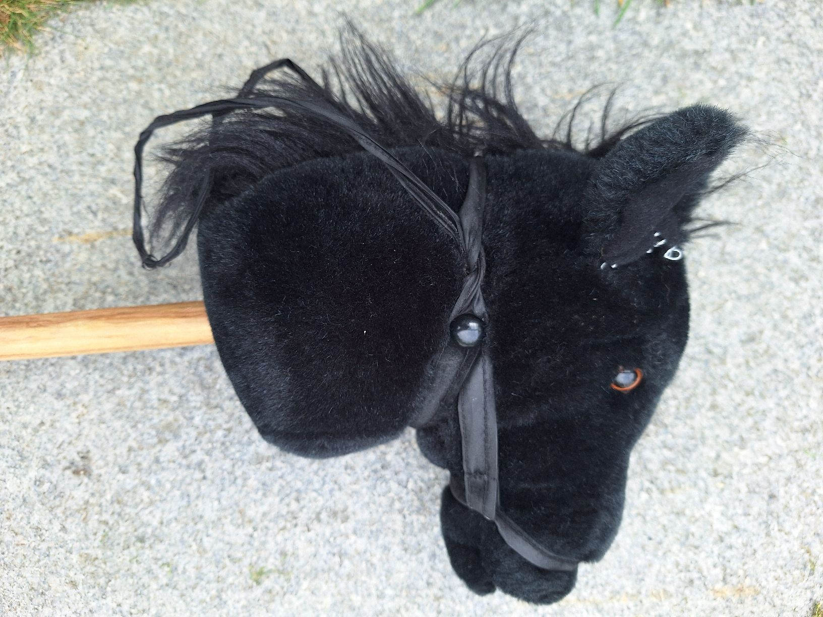 Giocattoli: Steckenpferd schwarz mit Holzstab ca. 95 cm – Usato da Sempach Station venduto da Feuersalamander69 3
