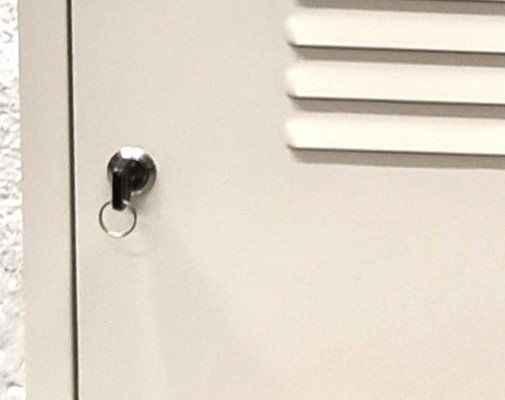 Ikea Armadi: IKEA PS Metallschrank  Rollcontainer Crèmeweiss – Usato da Bern venduto da ros_v7ry 8