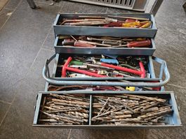 Werkzeugset 270-teilig mit Werkzeugkasten gebraucht!