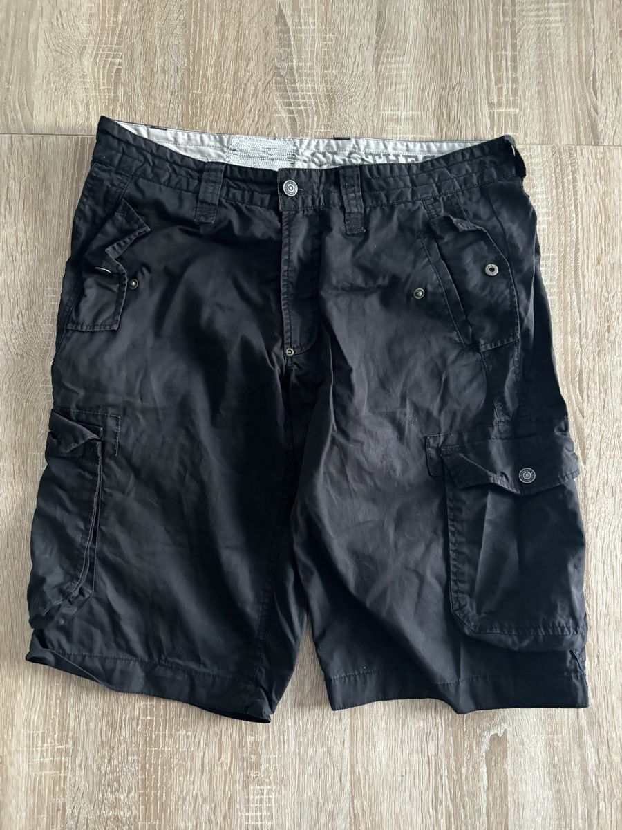 Pantaloni: Kurze Hose Gr 46 – Usato da Ebikon venduto da Regipe