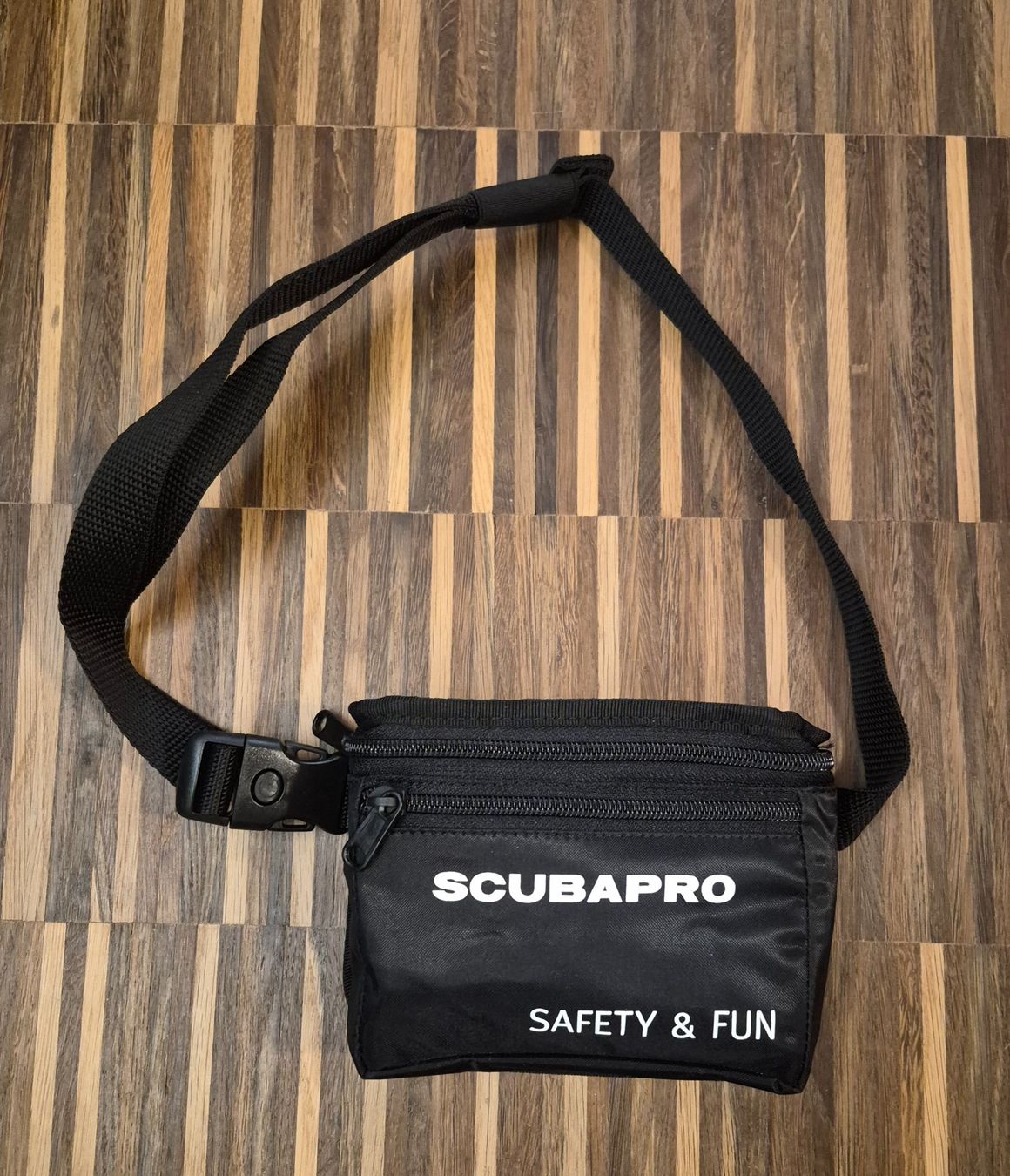Schwimmwesten: SCUBAPRO, neuwertig – Neu (gemäss Beschreibung) aus Küssnacht am Rigi von Hannibal06 1