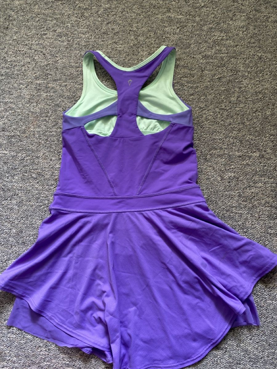 Costumi: Tennis Kleid Gr. 148-152 – Usato da Dübendorf venduto da feusiedi 1