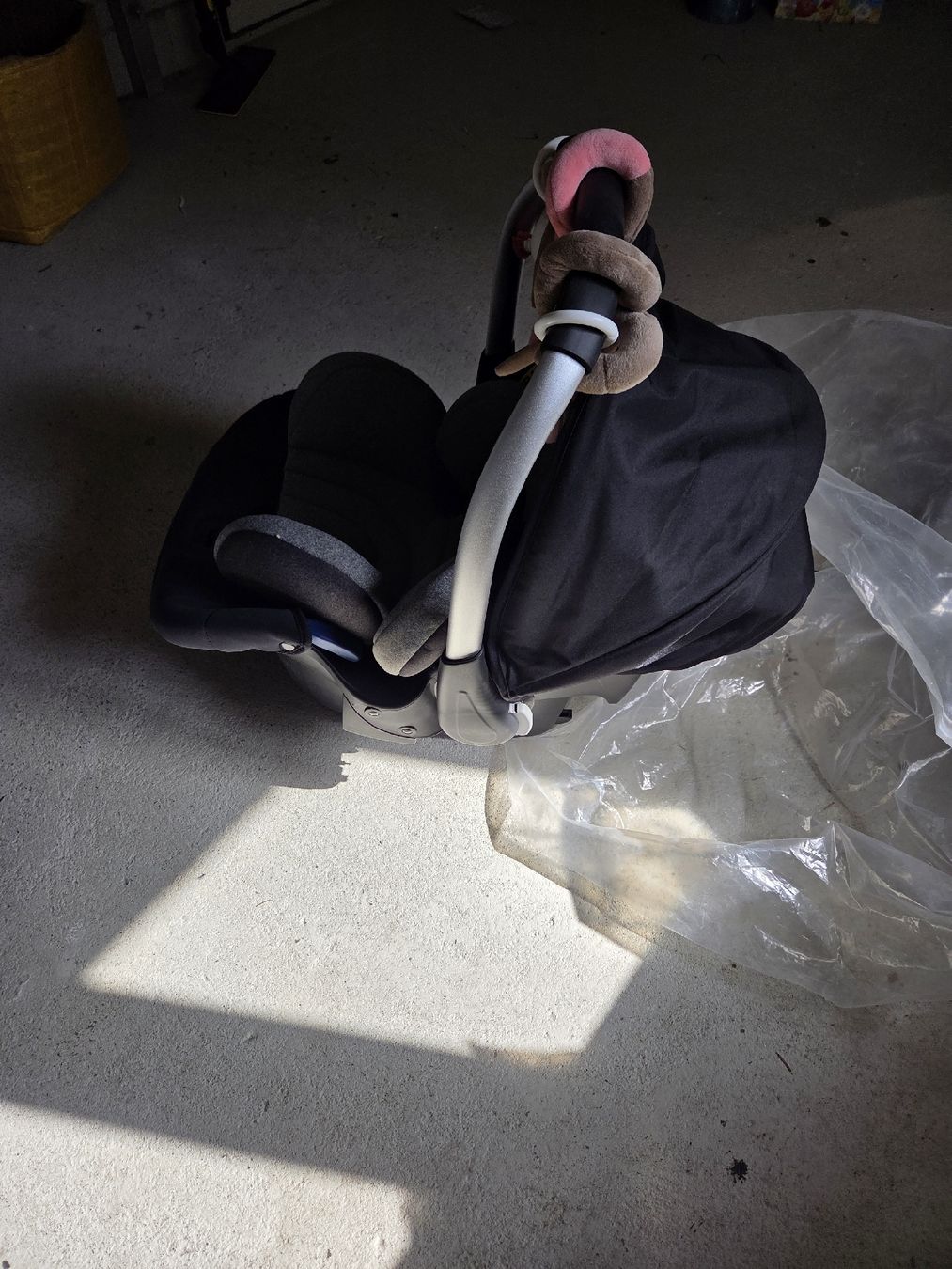 Seggiolini per auto: Hauck Babyschale  Neugeborenen Einsatz – Usato da Döttingen venduto da kla_2gxb 1