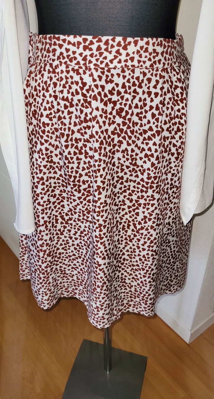 Costumi: Damen Bluse und Rock Zweiteiler – Usato da Emmenbrücke venduto da ywe_85bt 1