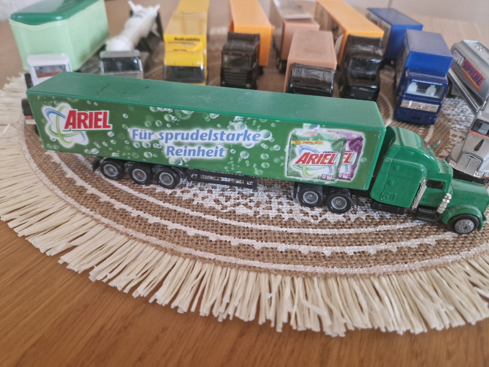 Spielzeuge: Grosse Sammlung von Spielzeug-Lastwagen – Gebraucht aus Meggen von GoncallvesTiago21 2