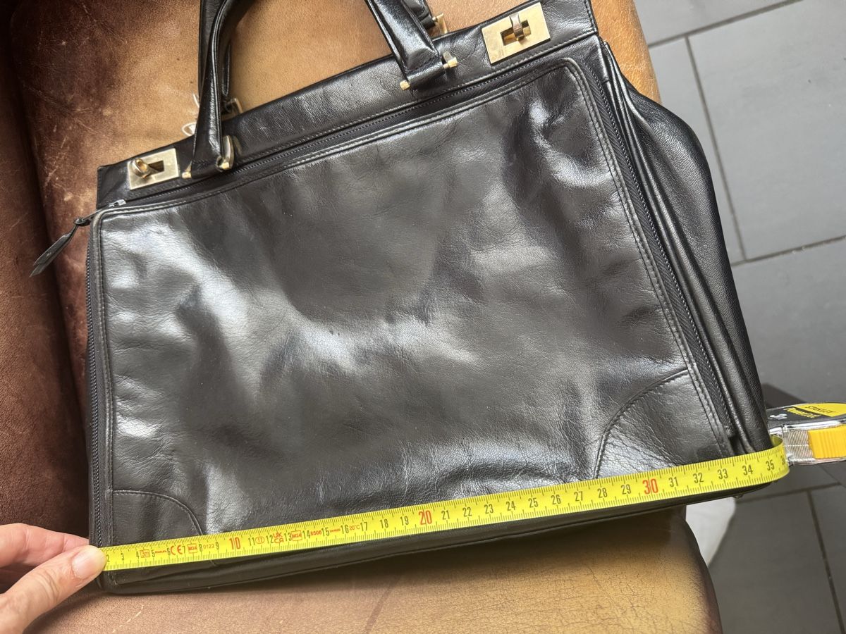 Borse: Vintage Leder Locher Tasche Ledertasche – Usato da Obfelden venduto da cesarina10 5