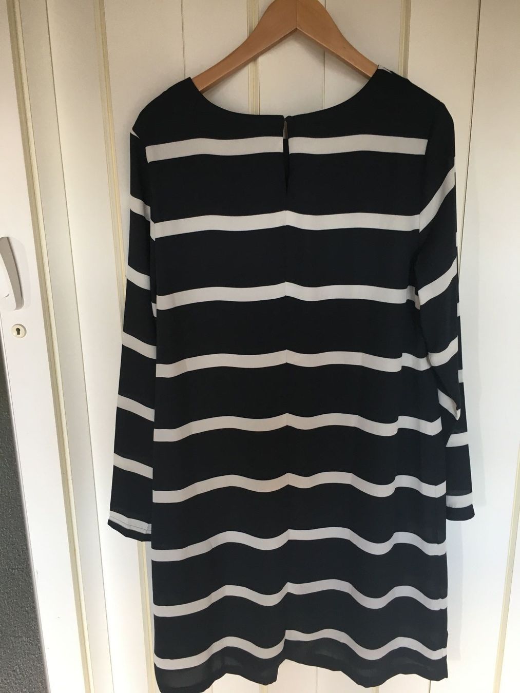 Vestiti: Kleid, Gr.42, blau/weiss gestreift – Usato da Arni AG venduto da Mimo007 1