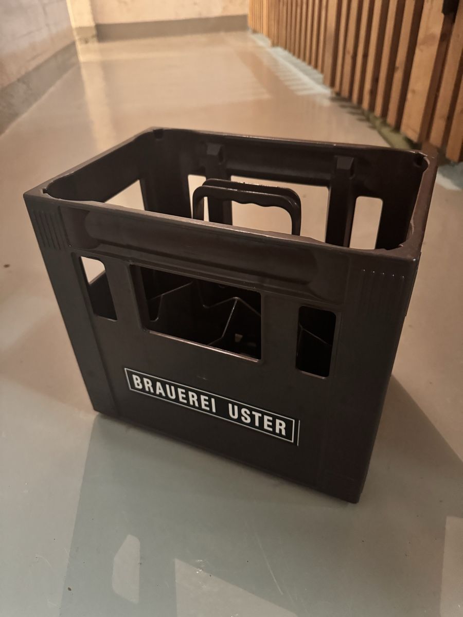 Casse di vino e birra: Brauerei Uster Beer Crate – Usato da Zürich venduto da Flao_78376