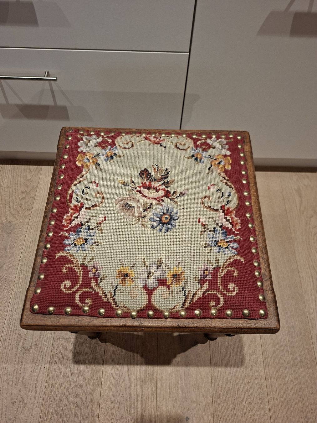 Sgabelli: Gobelin Hocker  – Usato da Meinisberg venduto da MartinaM1972 2