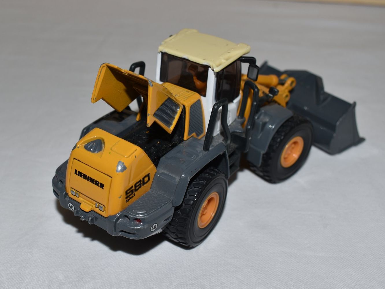 Siku Modellini d'auto: Siku 3533 Liebherr 580 Radlader Modellauto – Usato da Speicher venduto da Indigoblau_3 2