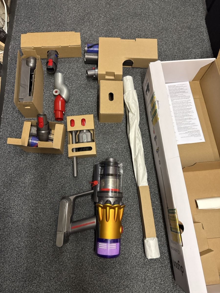 Dyson Aspirapolveri & Accessori: Dyson v12 Detect™ slim absolute – Usato da Landquart venduto da Nnf007 1