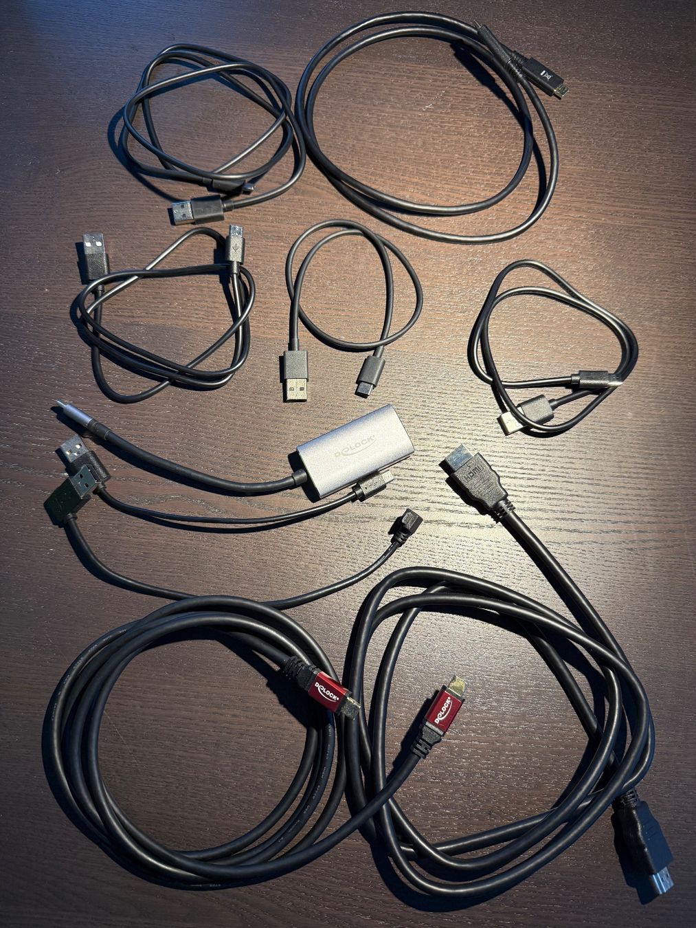 Kabel: Verschiedene Kabel USB zu USB-C/ USB-C zu USB-C – Gebraucht aus Bülach von lid_gx9n