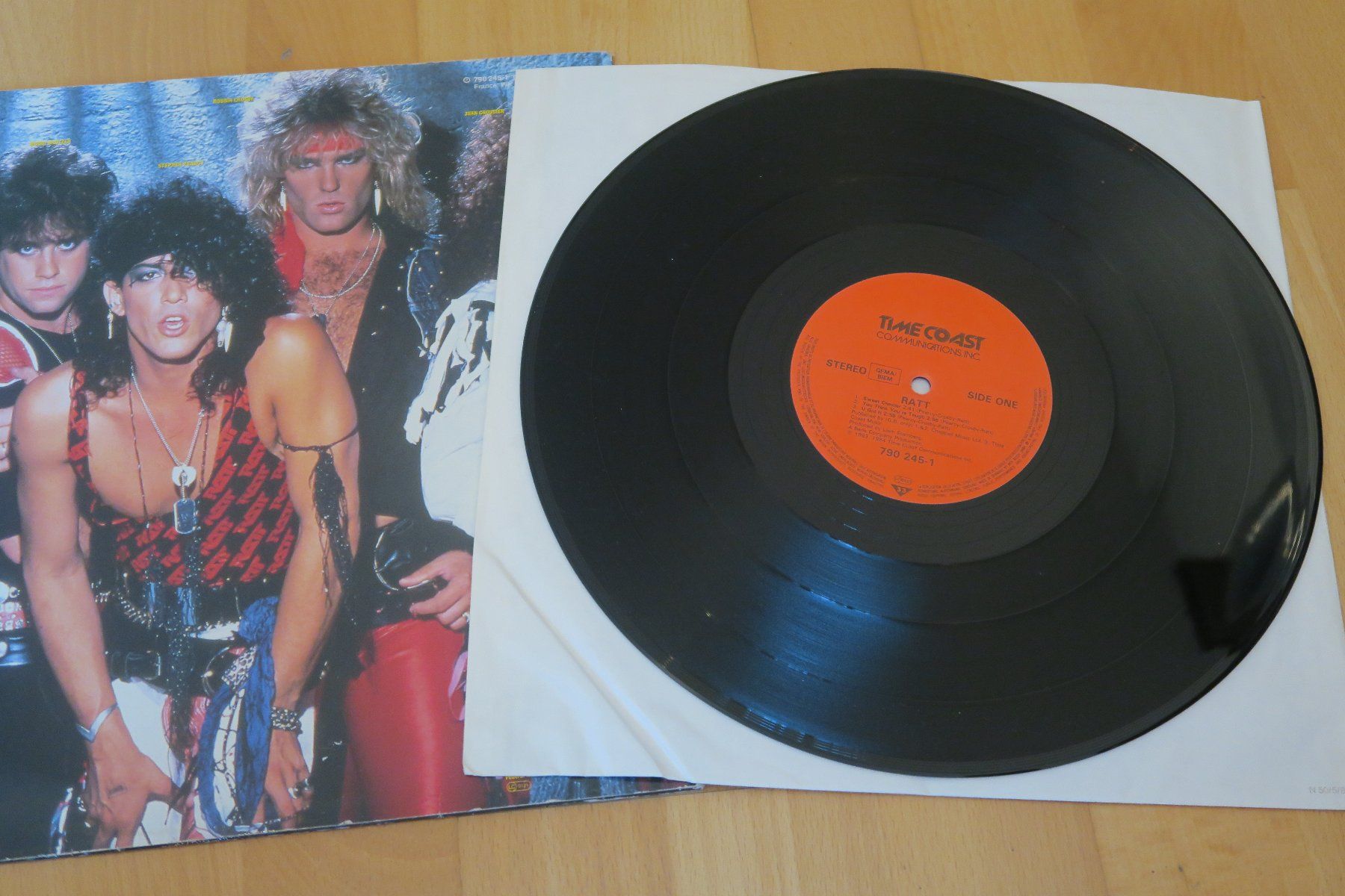 Schallplatten: Ratt – Ratt – Gebraucht aus Thun von Karibu70 2