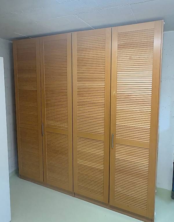Schränke: Schrank 4 türig – Gebraucht aus Buckten von