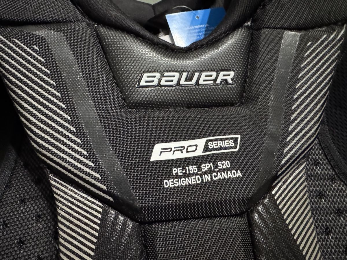 Bauer Protezioni & Imbottiture: Schulterprotektor Bauer Pro Series L/G Schwarz neu – Nuovo (secondo la descrizione) da Hettlingen venduto da ced_bbm2 2