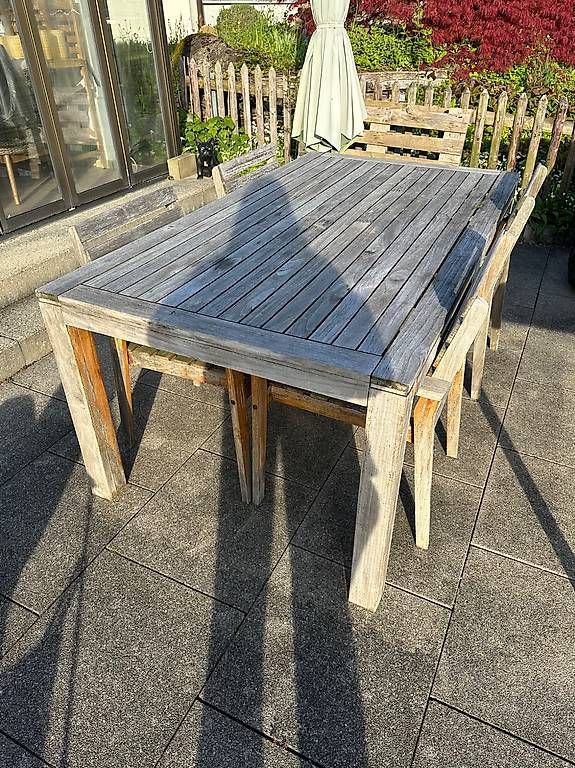 Set di tavolo e panche: Gartentisch Garnitur – Usato da Pfäffikon venduto da Maggie017