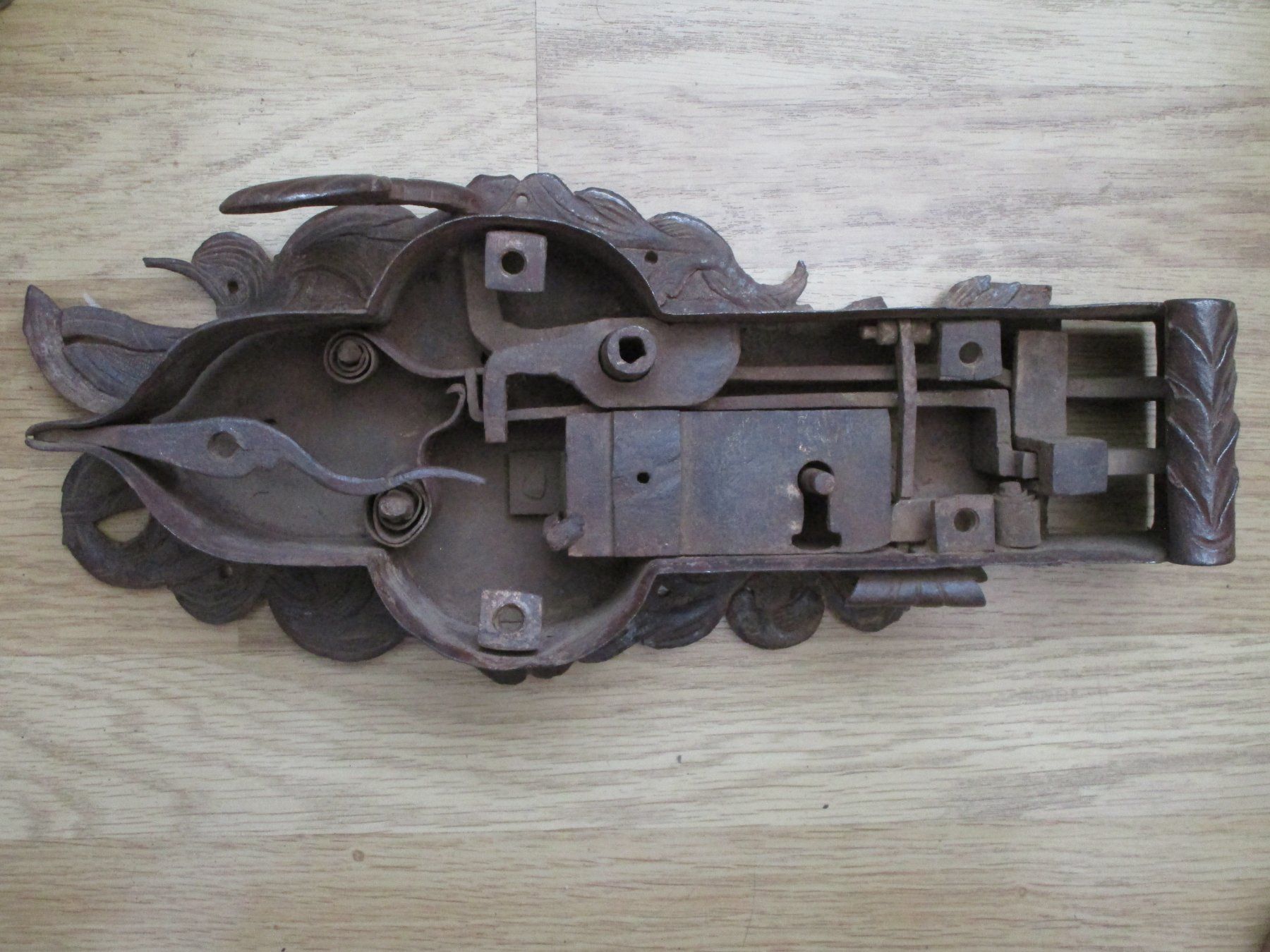 Cadenas: Antikes Türschloss geschmiedet – D'occasion à Heimberg par Lupo57