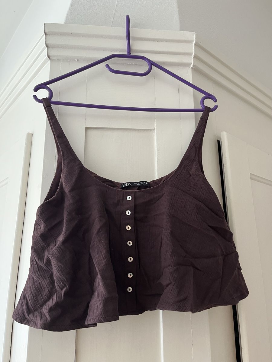 Zara Top: Zara Top mit integrietem BH – Nuovo (secondo la descrizione) da Zürich venduto da Closetbesties