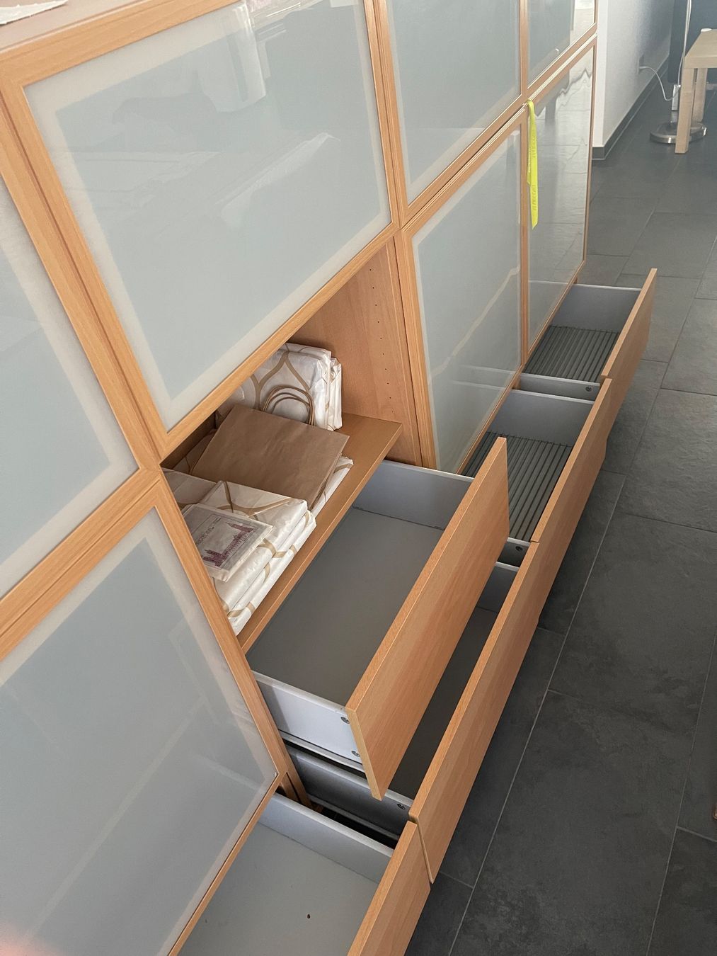 Ikea Regale: Used Modern Cabinet - Stylish Storage Solution! – Gebraucht aus Steinmaur von adnadn 3
