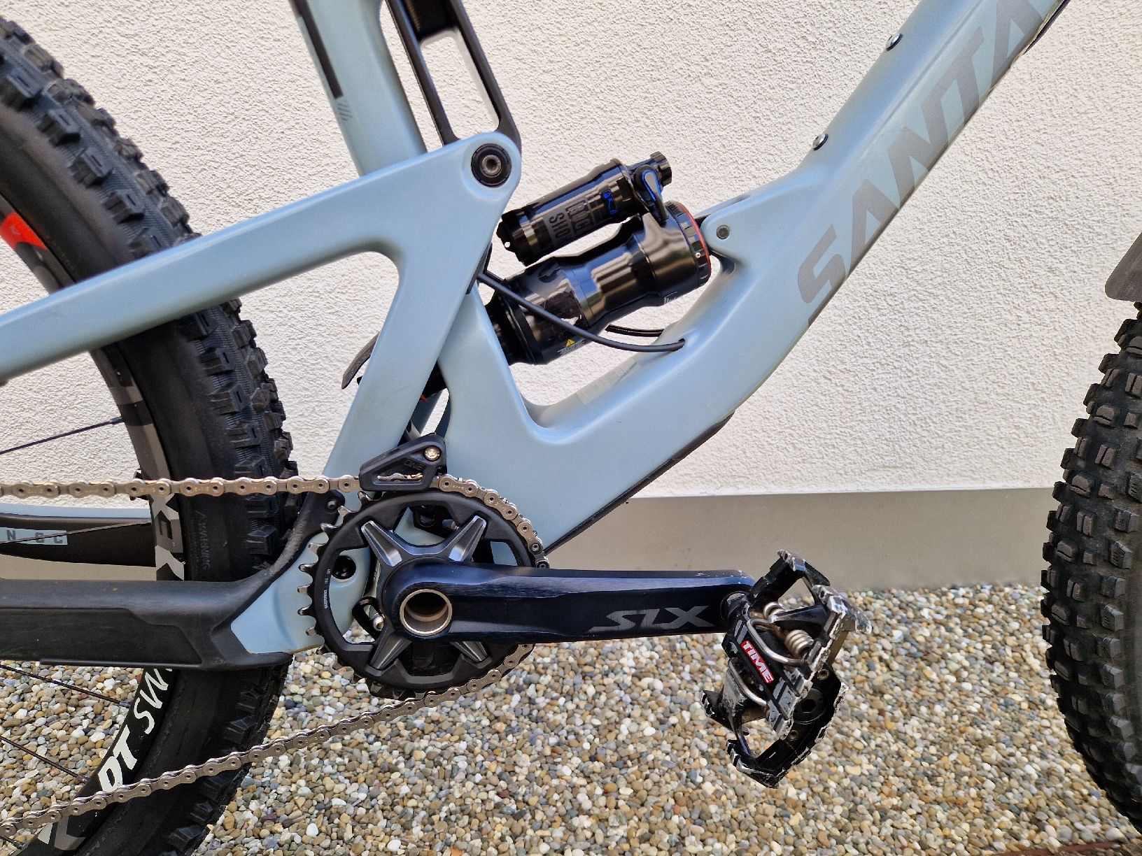 Santa Cruz Vélos: Santa Cruz Bronson V3 Carbon CC, custom – D'occasion à Heerbrugg par san_dr2y 5