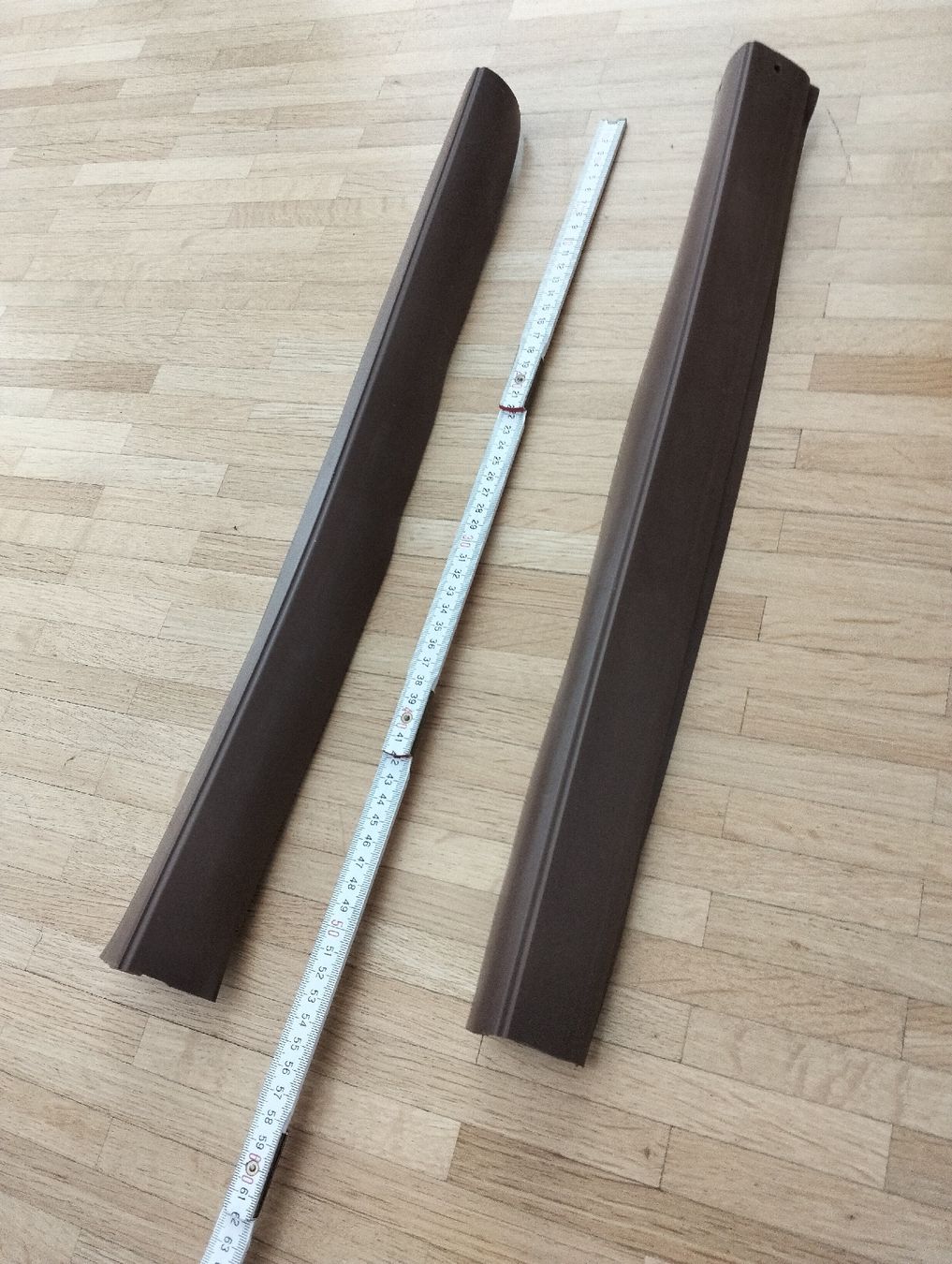Profilati: Profili angolari marrone 2 pezzi 50/55cm L-profilo plastica – Usato da Zürich venduto da xar_82wy 1