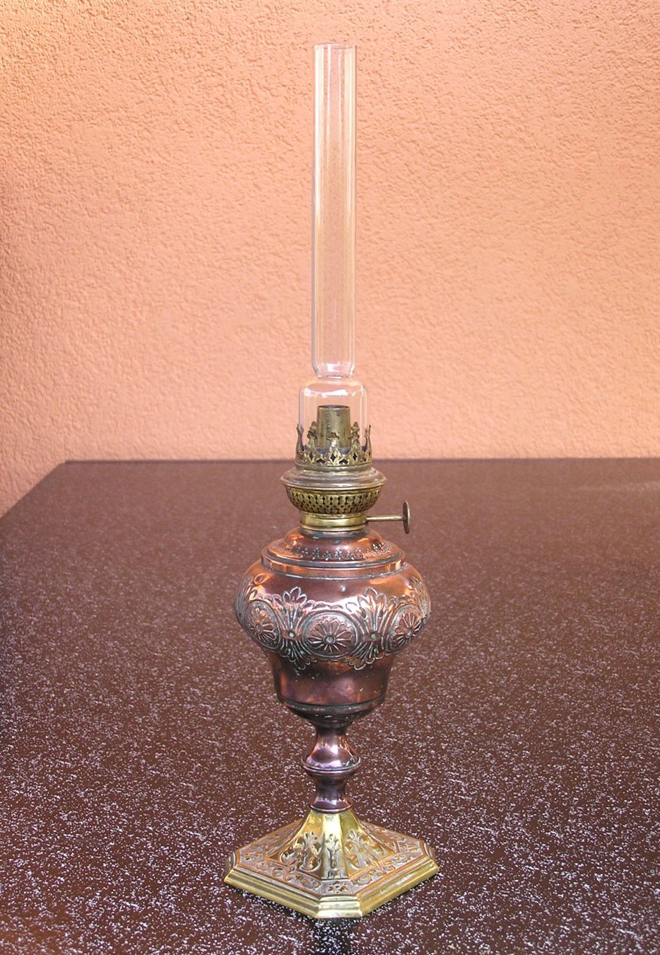 Lampen: ANTIKE PETROLEUMLAMPE PETROLLAMPE – Gebraucht aus Grenchen von Antique-hunter