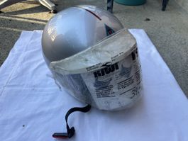 Helm Kiwi mit Klappvisier. Neue alte Lagerware.