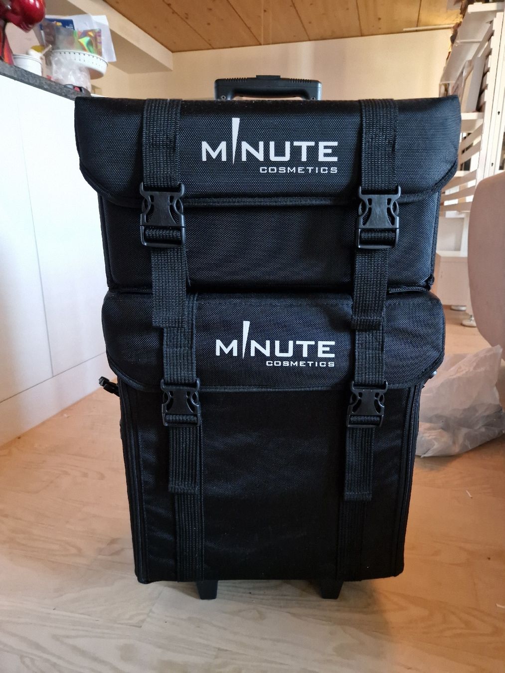 Make-up: MINUTE Cosmetics Profi Kosmetikkoffer – Usato da Winterthur venduto da Sterndli013