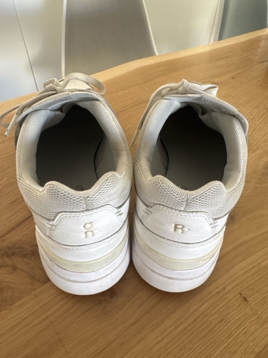 On Chaussures hommes: On Schuhe The Roger – D'occasion à Würenlos par Nice05 2