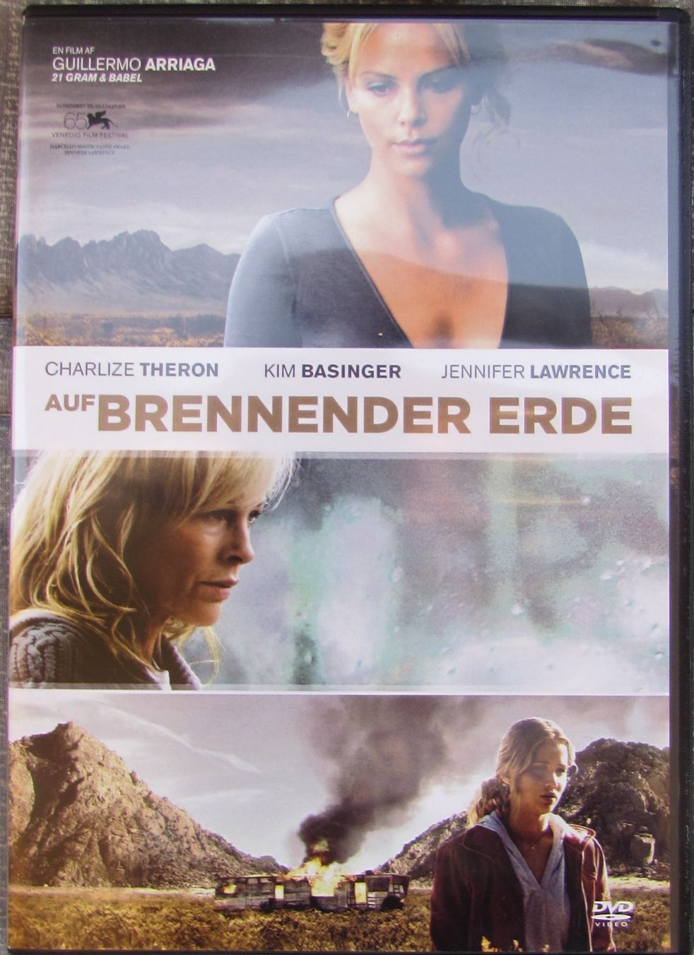 Tutti i DVDs: DVD Auf brennender Erde – Usato da Aadorf venduto da Olymp05