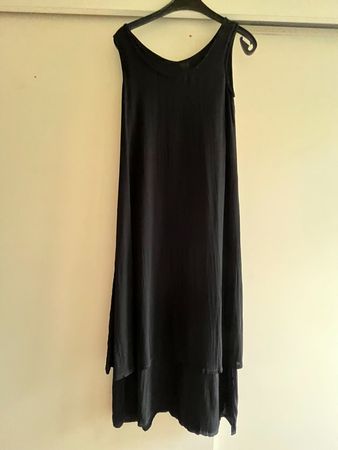 Très belle robe noire 100% viscose - 38