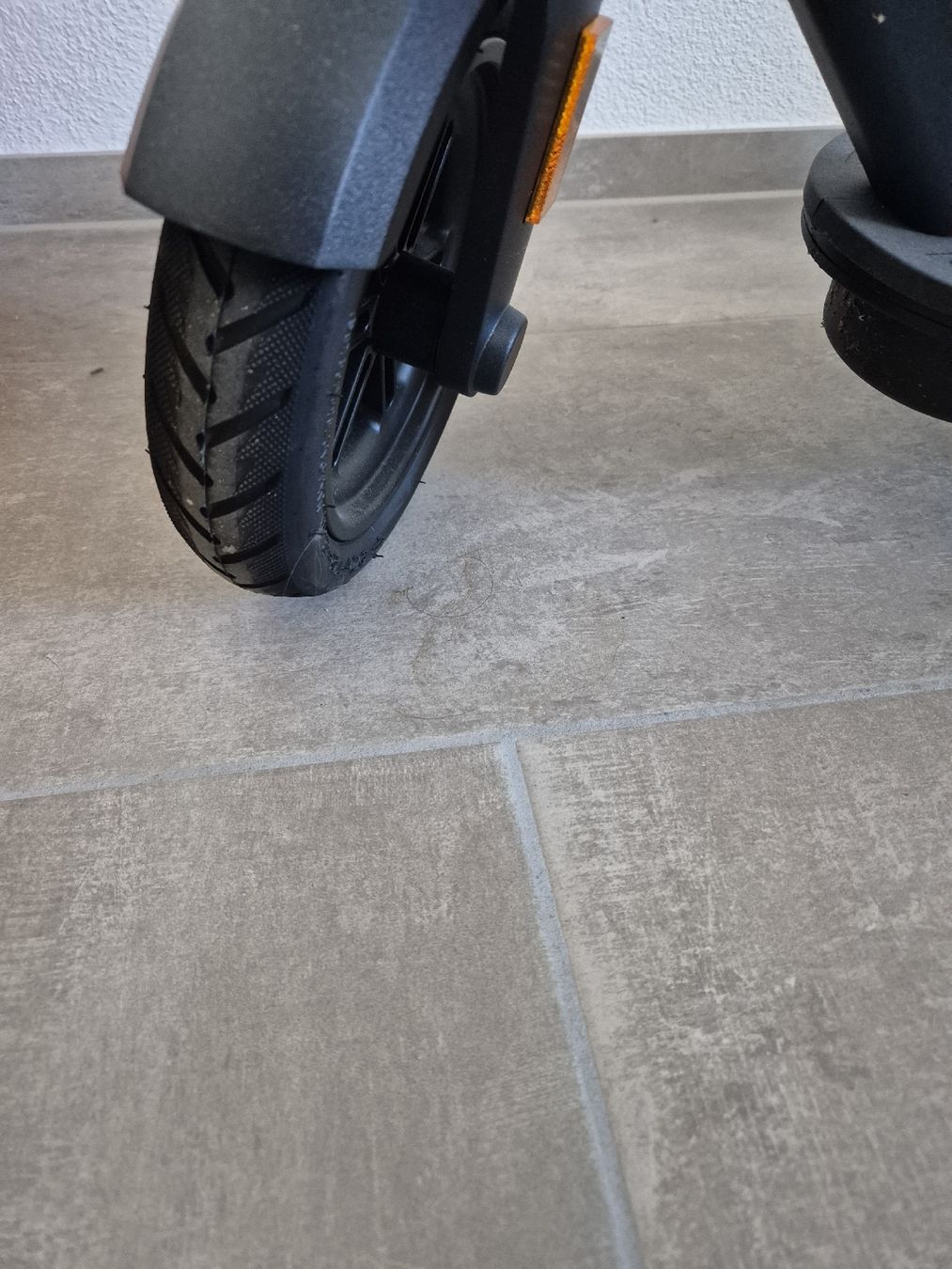 Scooter: VMAX VX5  E-Scooter - Black - Perfect for summer fun! – Usato da Zürich venduto da Marco_Modulo1 4